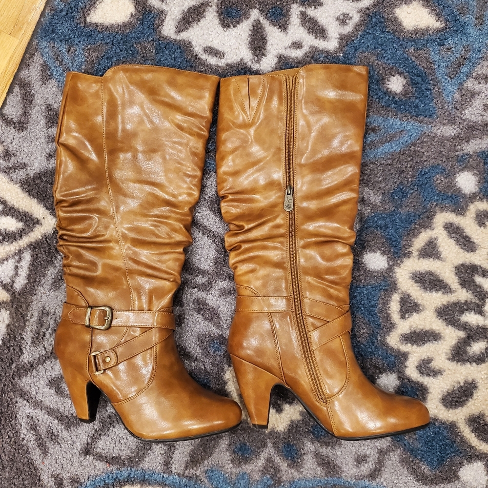 NIB Caramel Brown Boots